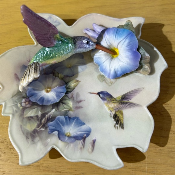 Lena Liu’s Blossoms of Tranquility Set of Four Hummingbird Wall Plaques - Picture 9 of 12